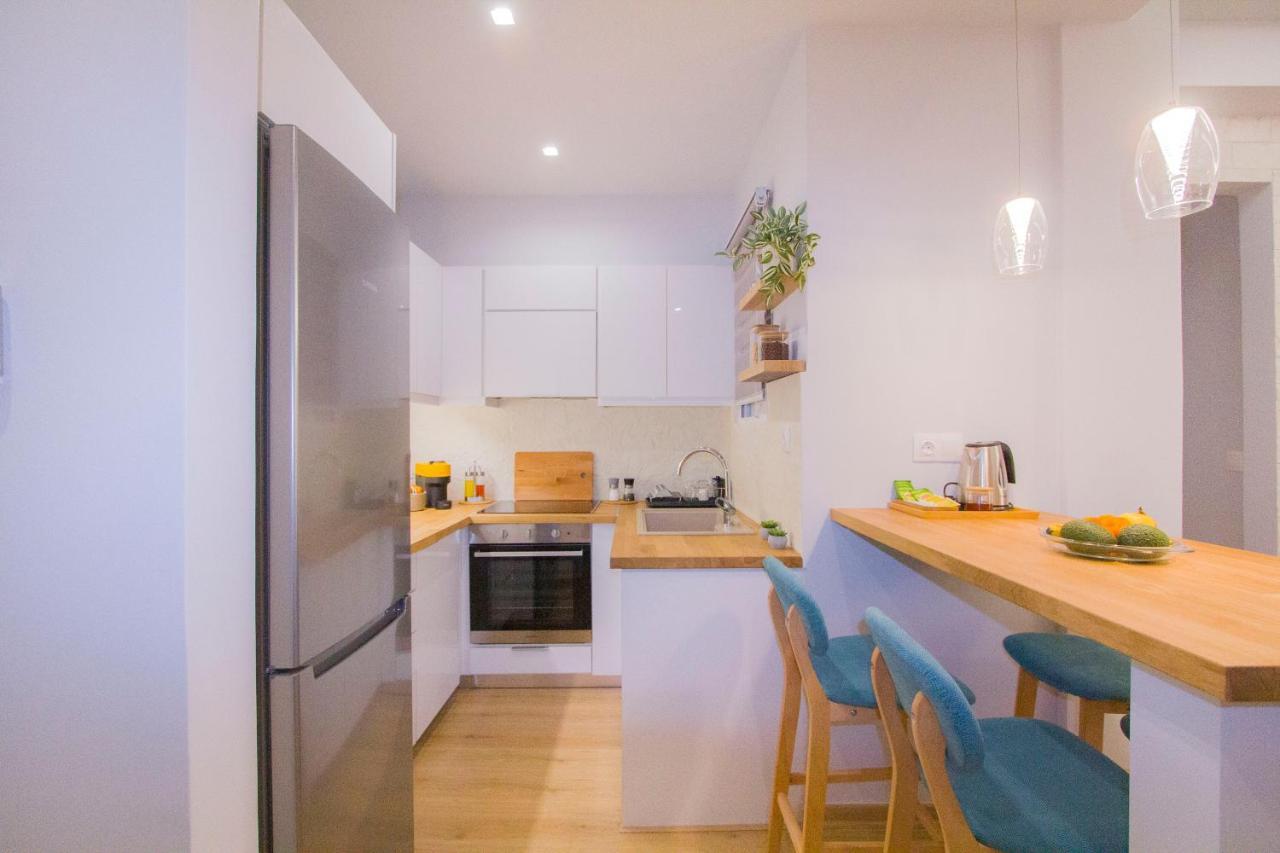 Luxurious Apt Near Ampelokipoi Metro Station Athen Eksteriør billede